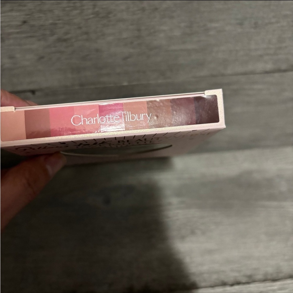 Charlotte Tilbury Pillow Talk Beautyverse Love Eyeshadow Palette LIMITED EDITION - Picture 2 of 5